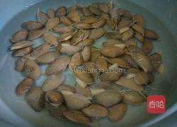 水煮蚬子的做法图解2