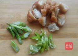 面筋烧肉的做法图解2