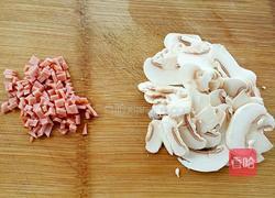 蘑菇奶油浓汤的做法图解2