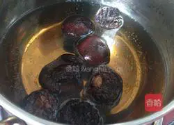 Illustration of how to make vegetarian steamed buns 4