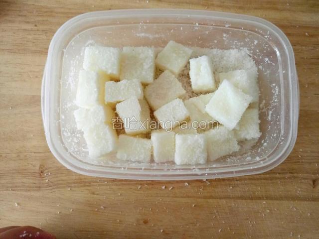 再滚些椰蓉