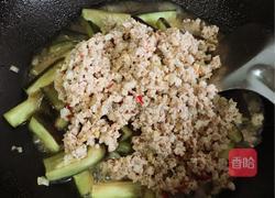 红烧肉末茄子的做法图解5