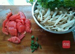 番茄蘑菇汤的做法图解1