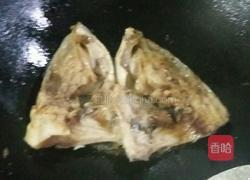 砂锅鱼头煲的做法图解8