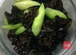 凉拌木耳丝瓜的做法图解6