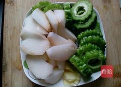 山药苦瓜排骨汤的做法图解2