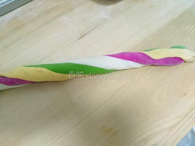 拧下劲，让他们粘在一起。