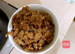 萝卜干炒五花肉的做法图解2