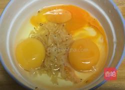 银鱼小煎饼的做法图解3