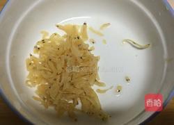 银鱼小煎饼的做法图解2