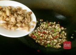香菇鸡丁的做法图解7
