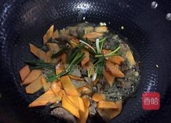 胡萝卜炒鸡肝的做法图解8