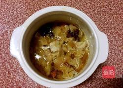美容汤花胶炖鸡的做法图解7