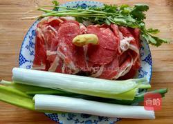 大葱炒羊肉的做法图解1
