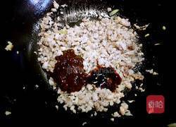 蒜蓉肉末烧秋葵木耳的做法图解9