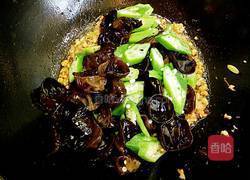 蒜蓉肉末烧秋葵木耳的做法图解11