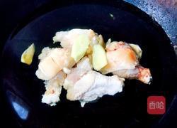 炖鸡腿的做法图解2