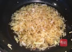白菜丝热汤面的做法图解5