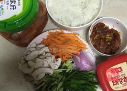 韩式石锅拌饭的做法图解1