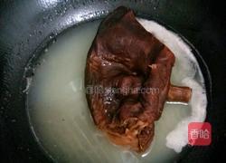 腊肉猪肚的做法图解2