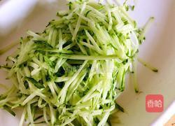 黄瓜拌洋葱的做法图解4