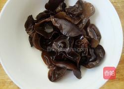 白菜木耳炒肉的做法图解5