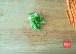 胡萝卜丝炒土豆丝的做法图解7