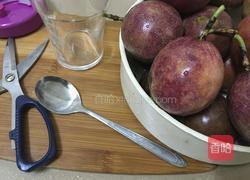 百香果蜜的做法图解1