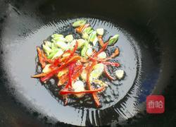 炝炒萝卜丝的做法图解2