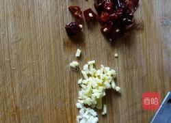 肉末炒毛豆的做法图解2