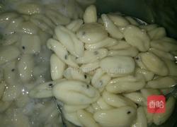 家常素炒猫耳朵的做法图解2