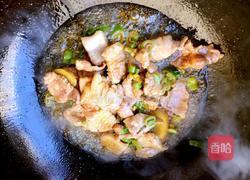 五花肉辣白菜汤的做法图解6