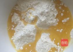 肉松豆沙蛋黄酥的做法图解2