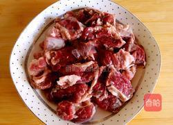 清汤牛腩的做法图解1
