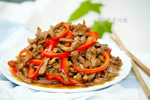 红椒炒肉（甜椒肉丝）