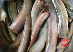 油爆泥鳅的做法图解1