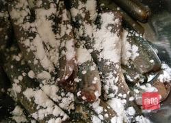 油爆泥鳅的做法图解2