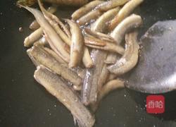 油爆泥鳅的做法图解3