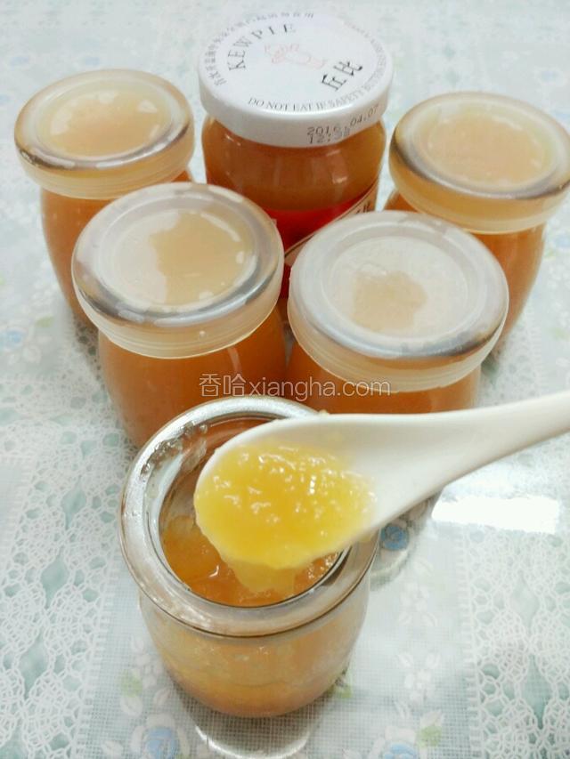 准备好无油无水的瓶子或者保鲜盒装好，冰箱保存可放20天；