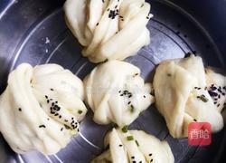 黑芝麻小花卷的做法图解5