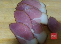 腊肉炒老芋头的做法图解2