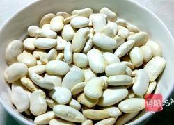 白芸豆蛋黄月饼的做法图解1