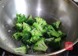 西兰花炒海苔鸡蛋的做法图解7