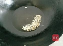 焖酥鲫鱼的做法图解2