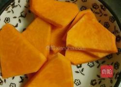 南瓜蒸红枣的做法图解1