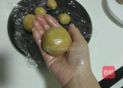莲蓉蛋黄月饼的做法图解13