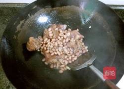 花生炖猪蹄的做法图解6