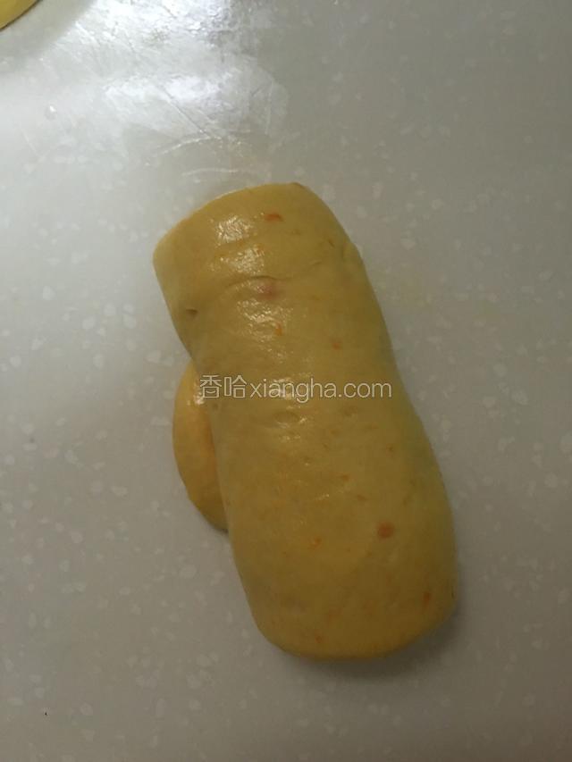 然后由上往下卷起