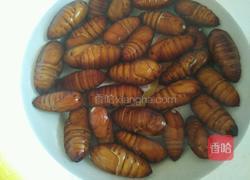 香酥蚕蛹的做法图解3