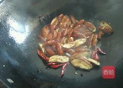 香酥蚕蛹的做法图解8